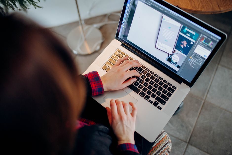 How to work on fiverr — Fiverr Freelancer Working On A Laptop